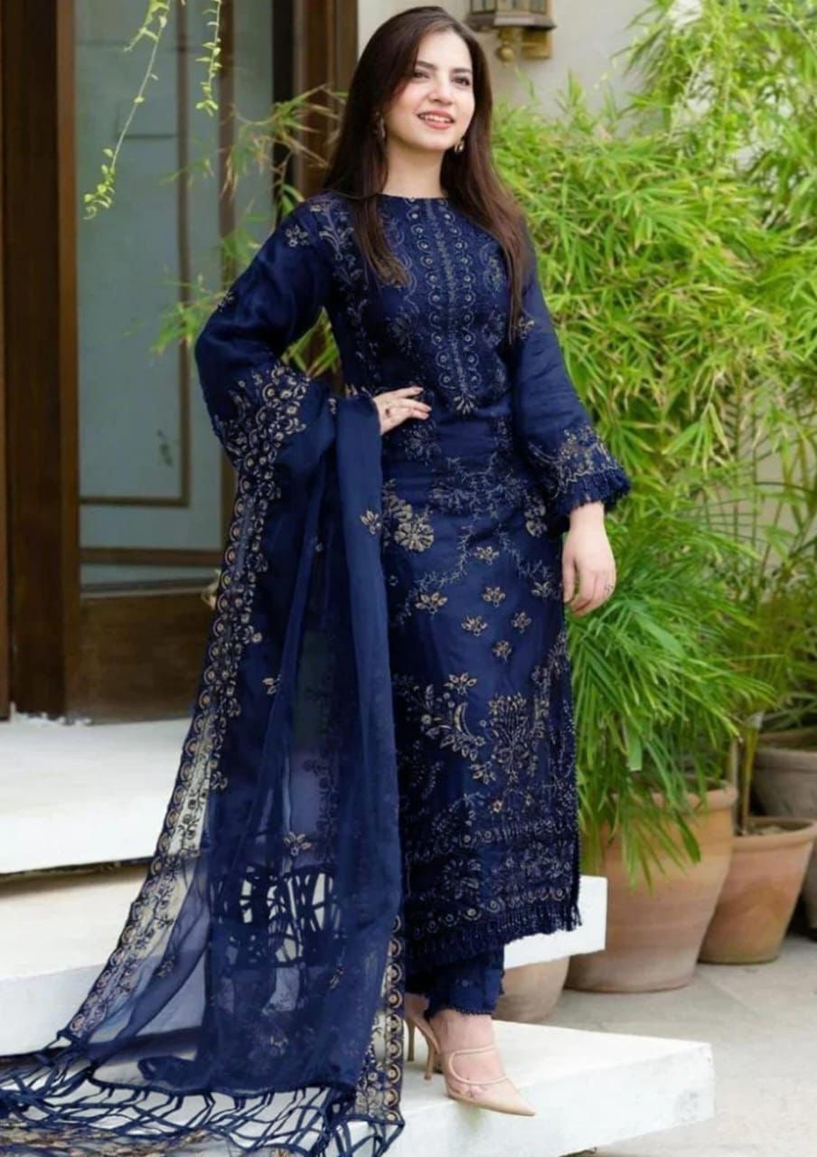 PREMIUM EMBROIDERED 3PC LAWN SUIT - 402