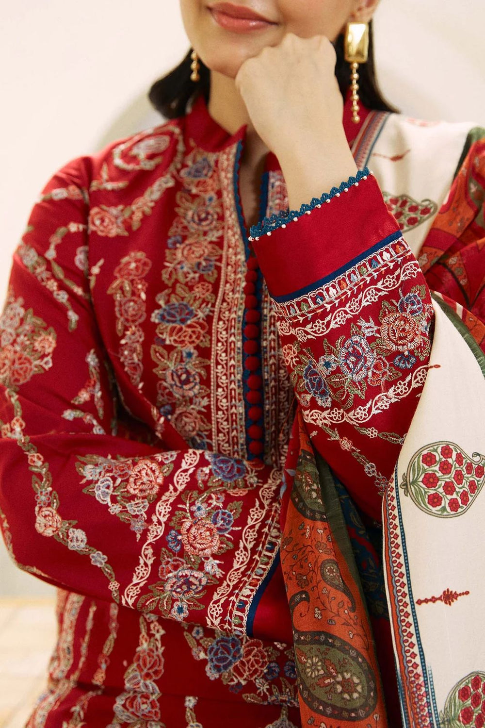 EMBROIDERED KHADDAR UNSTITCHED 3 PIECE SUIT - 9B