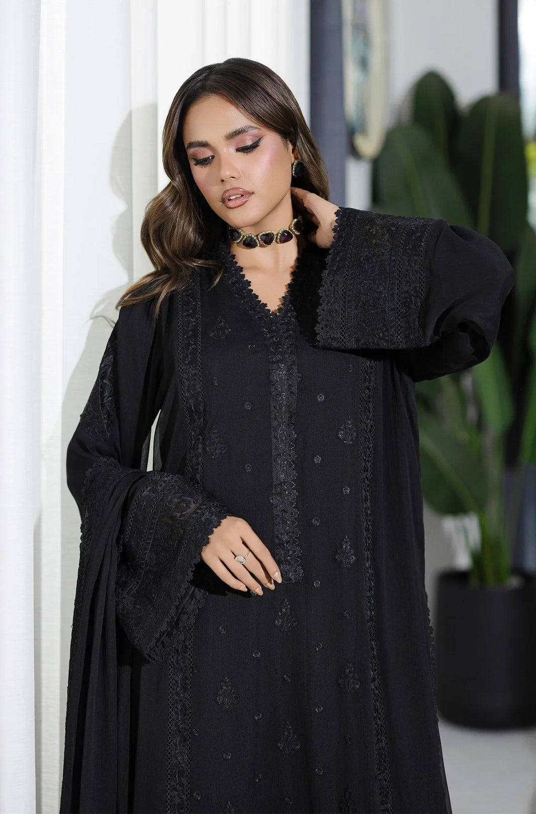 RUBY Black 100