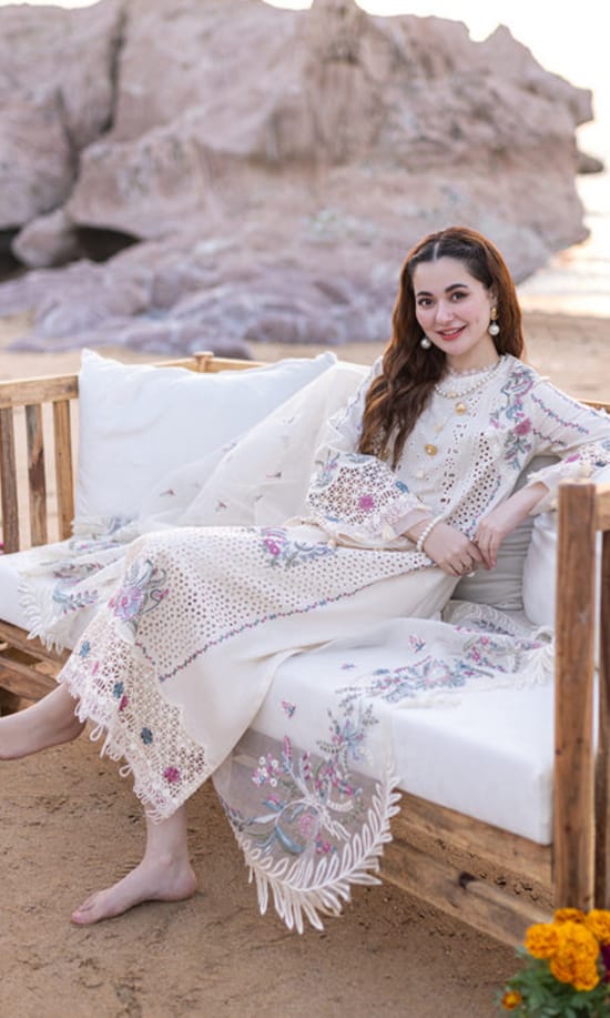 PREMIUM LAWN 3PC EMBROIDERED DRESS EMBROIDERED DUPATTA D-5050