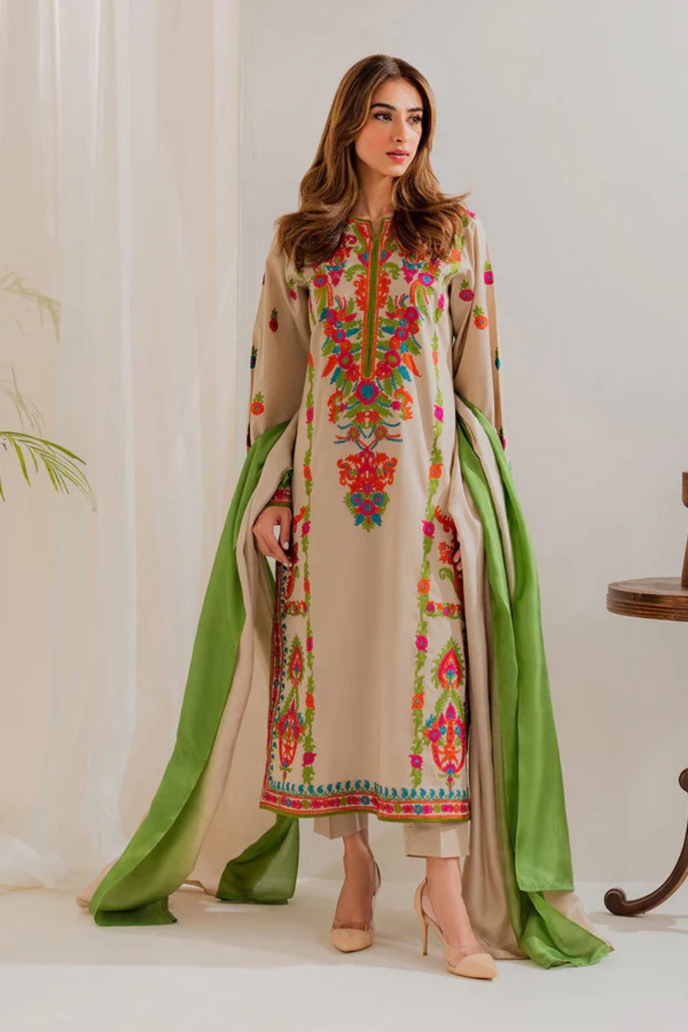 ROYAL EMBROIDERED LAWN 3PC COLLECTION - 414