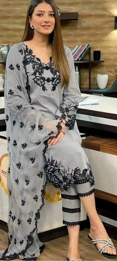 SUMMER ELEGANCE 3PC EMBROIDERED LAWN SUIT - 430 - View 2