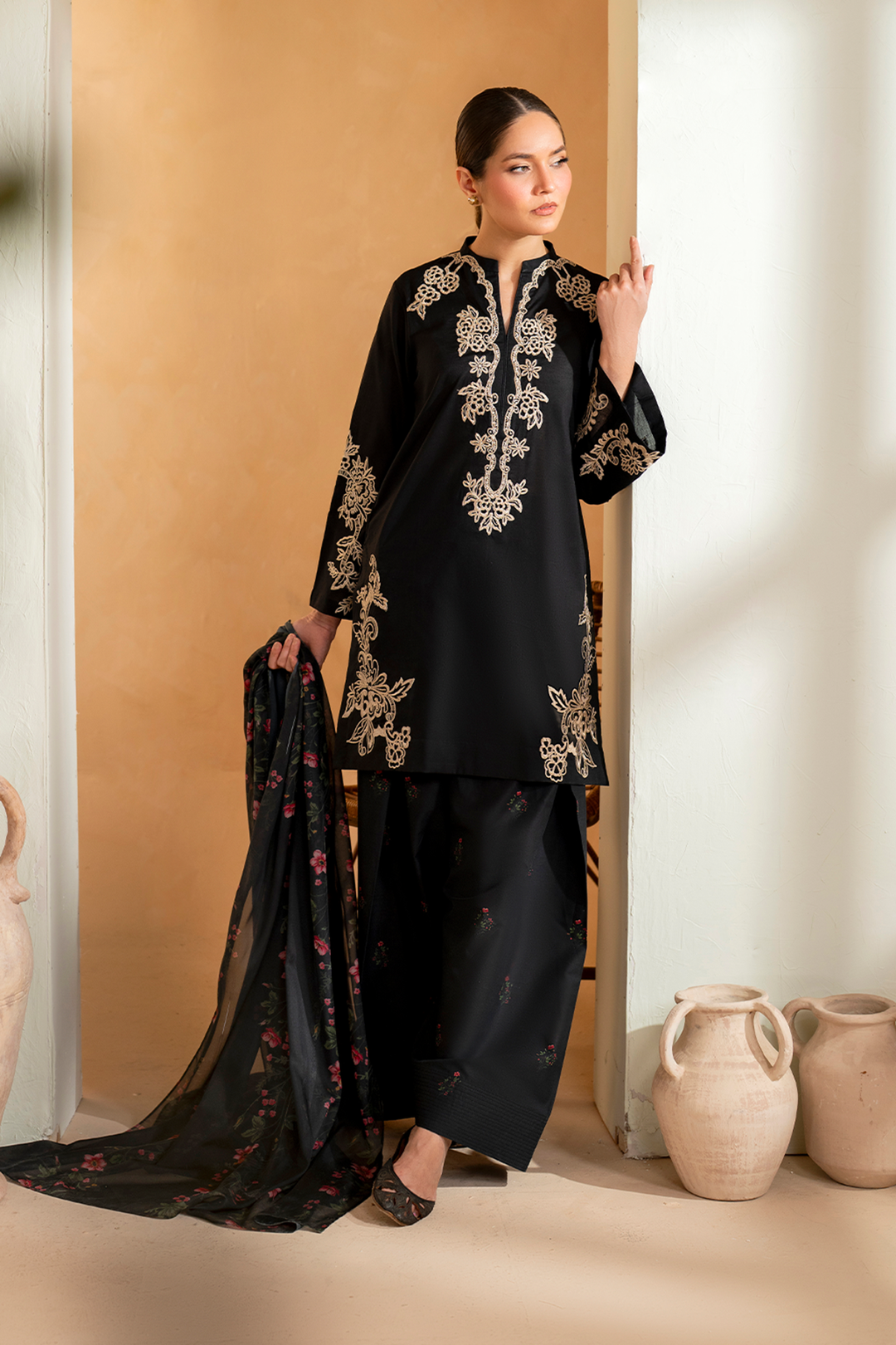 LUXURY LAWN 3PC EMBROIDERED SUIT - 461
