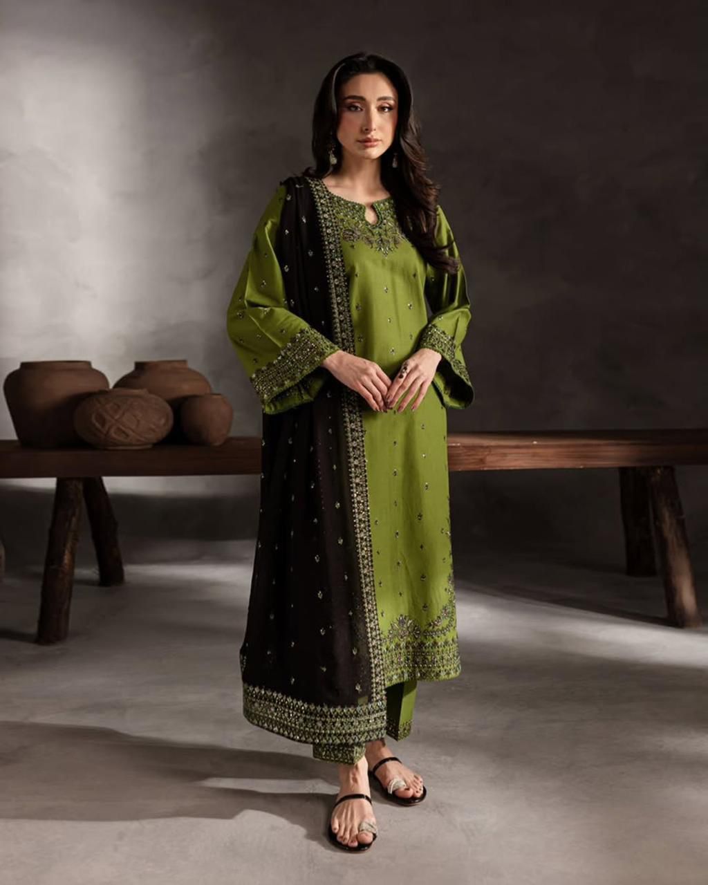 MAJESTIC EMBROIDERED 3PC LAWN SUIT - 457