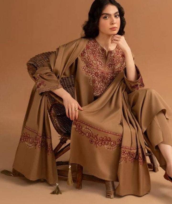 SUMMER ELEGANCE 3PC EMBROIDERED LAWN SUIT - 420 - View 2